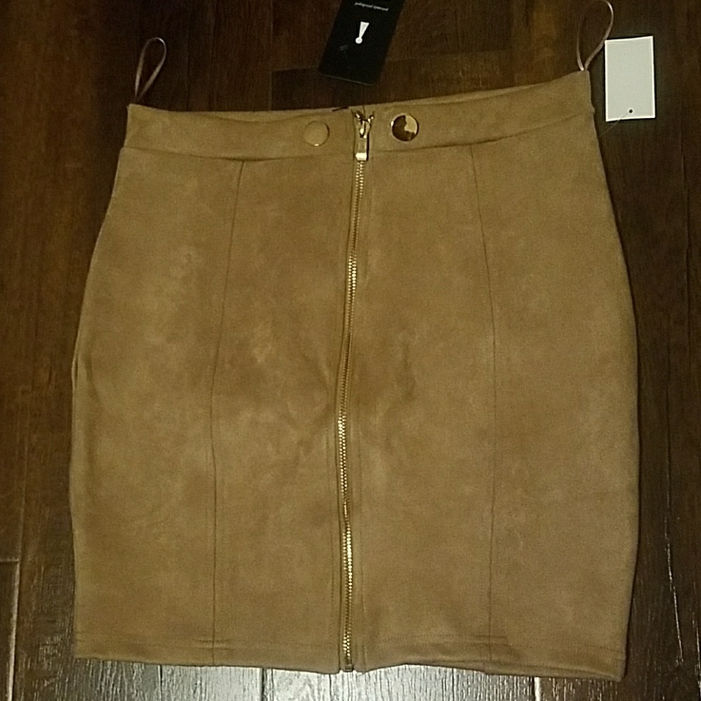 Tan pencil skirt